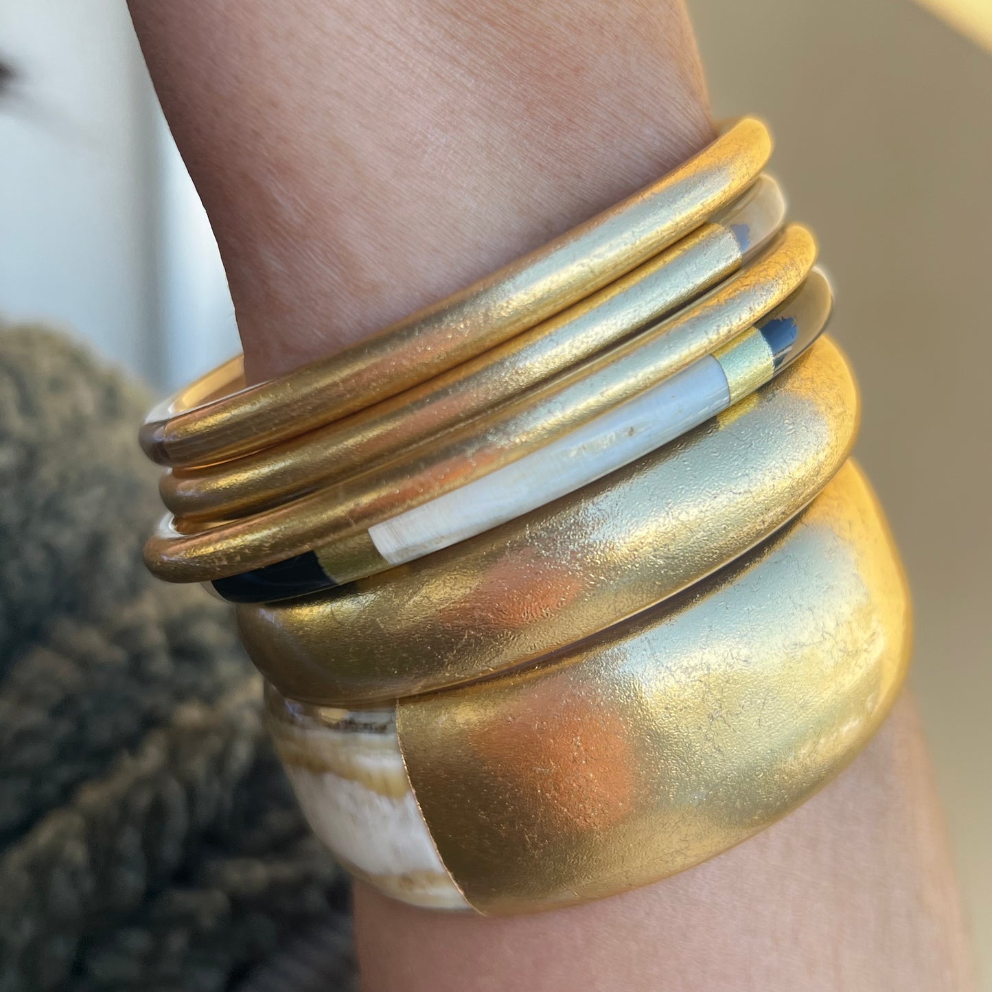 Chacha d'amour | Sublime jonc laqué en corne naturelle FEUILLE D'OR