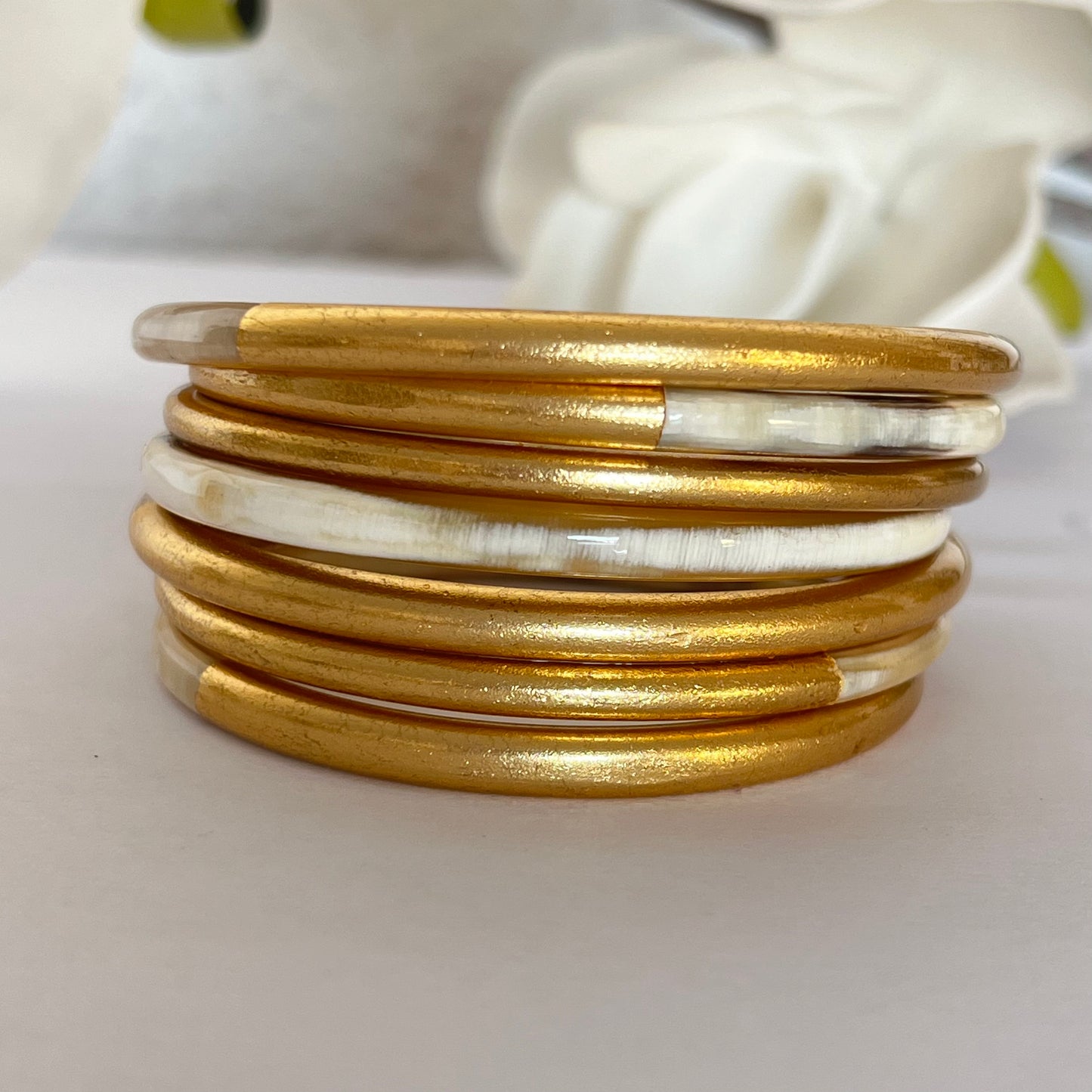 Chacha d'amour | Sublime jonc laqué en corne naturelle FEUILLE D'OR