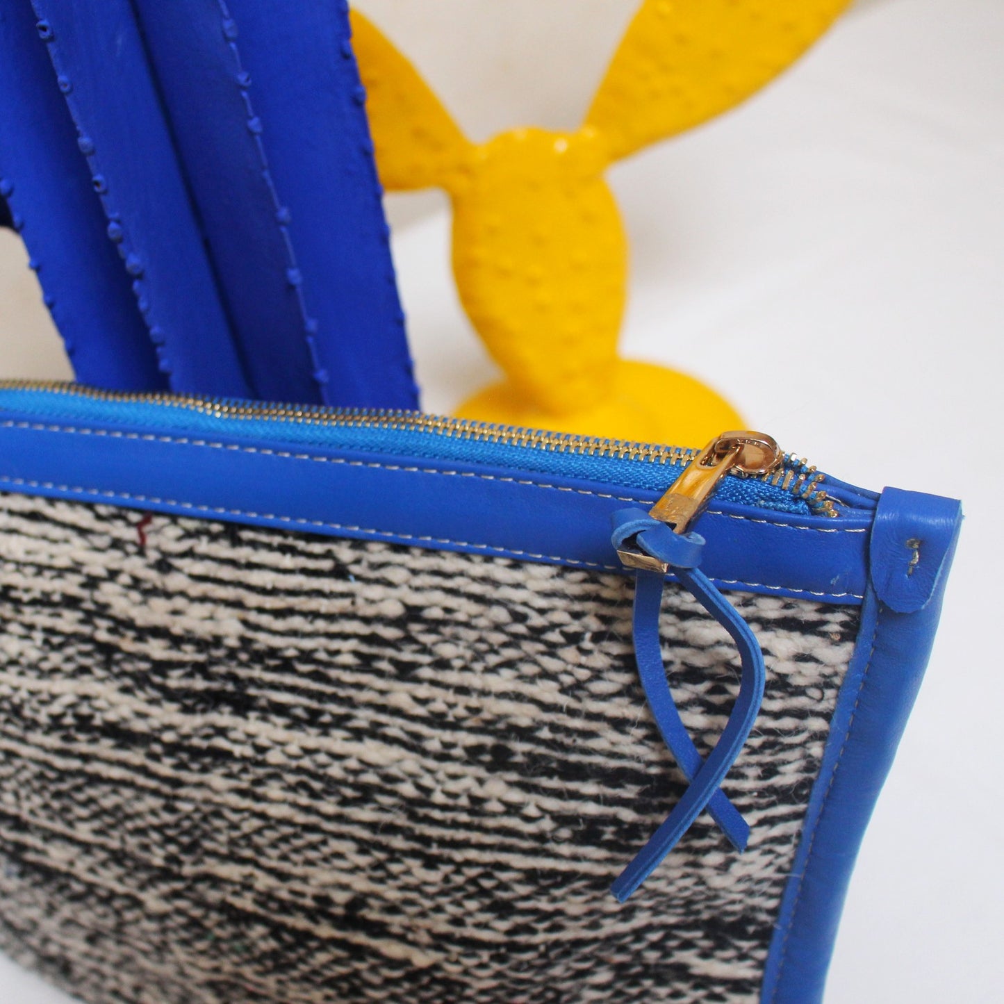 Chacha d'amour | sac pochette en étoffe berbère tissée Bleu