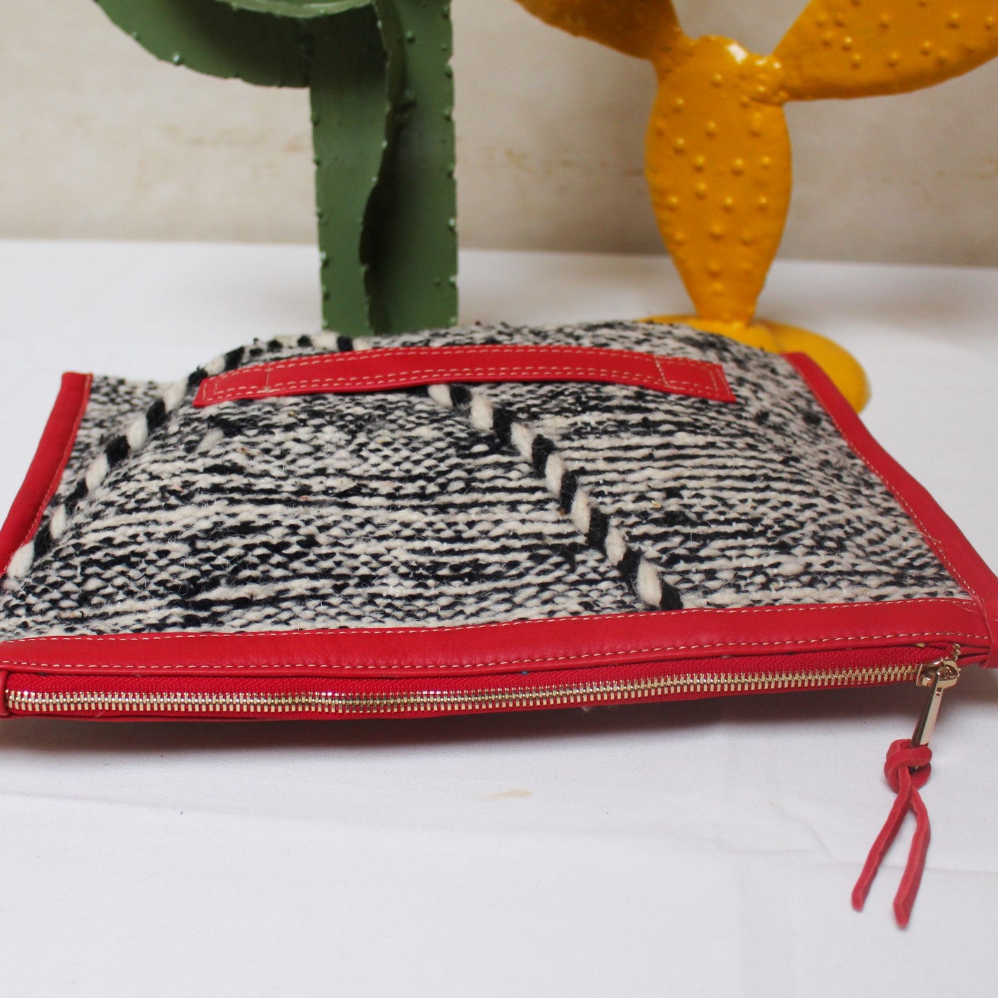 Chacha d'amour | sac pochette en étoffe berbère tissée Rouge