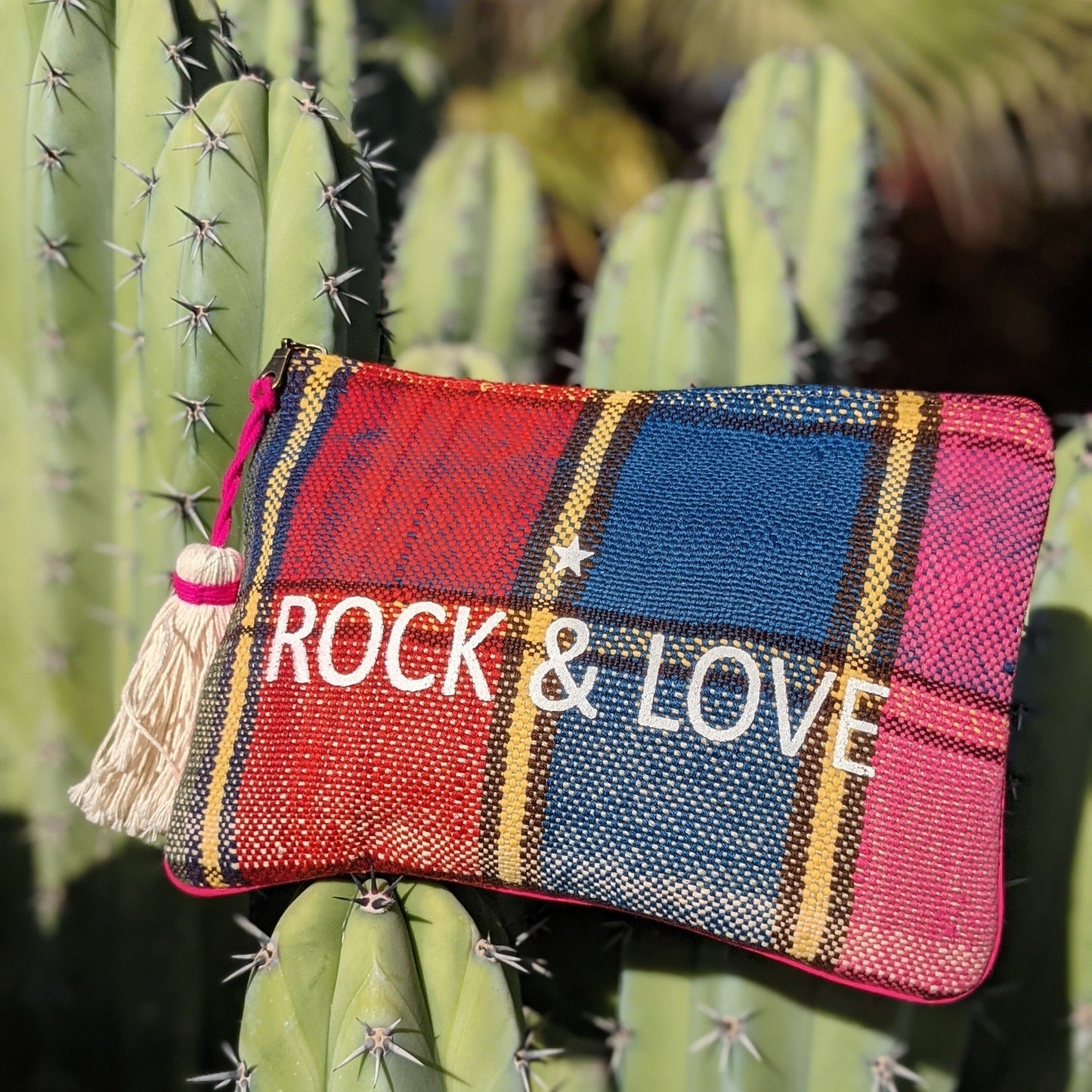 Chacha d'amour | Pochette femme ou sac pochette ROCK-LOVE avec tissu HAIK Trousses de toilette chacha d'amour N°4