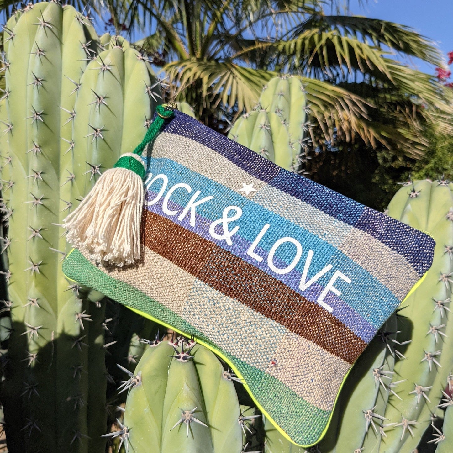 Chacha d'amour | Pochette femme ou sac pochette ROCK-LOVE avec tissu HAIK Trousses de toilette chacha d'amour N°6