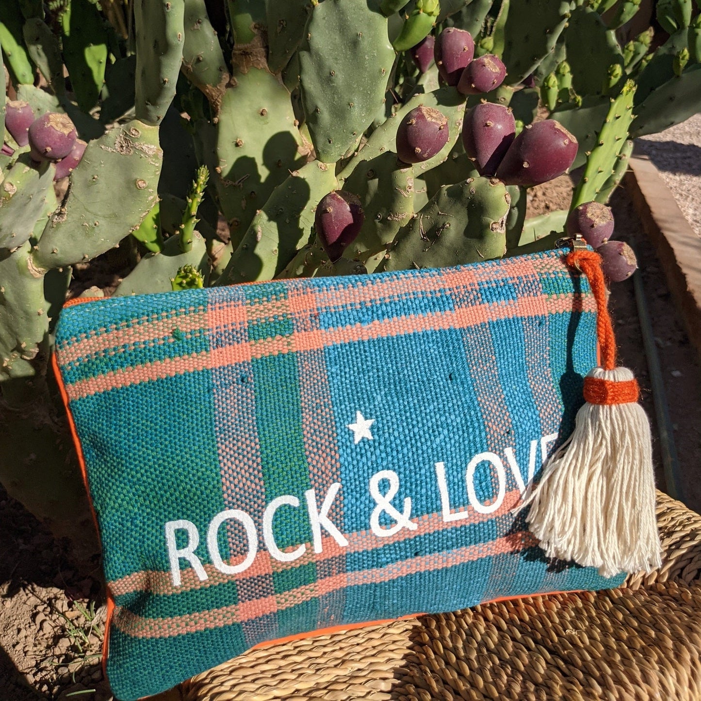 Chacha d'amour | Pochette femme ou sac pochette ROCK-LOVE avec tissu HAIK Trousses de toilette chacha d'amour N°7