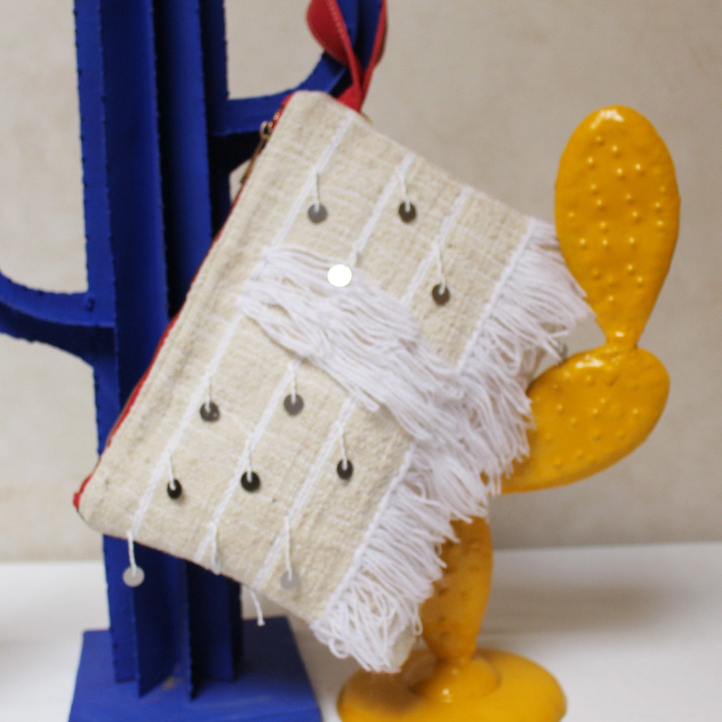 Chacha d'amour |  Maxi Pochette ou sac pochette en tissu vintage HAIK avec broderie #1