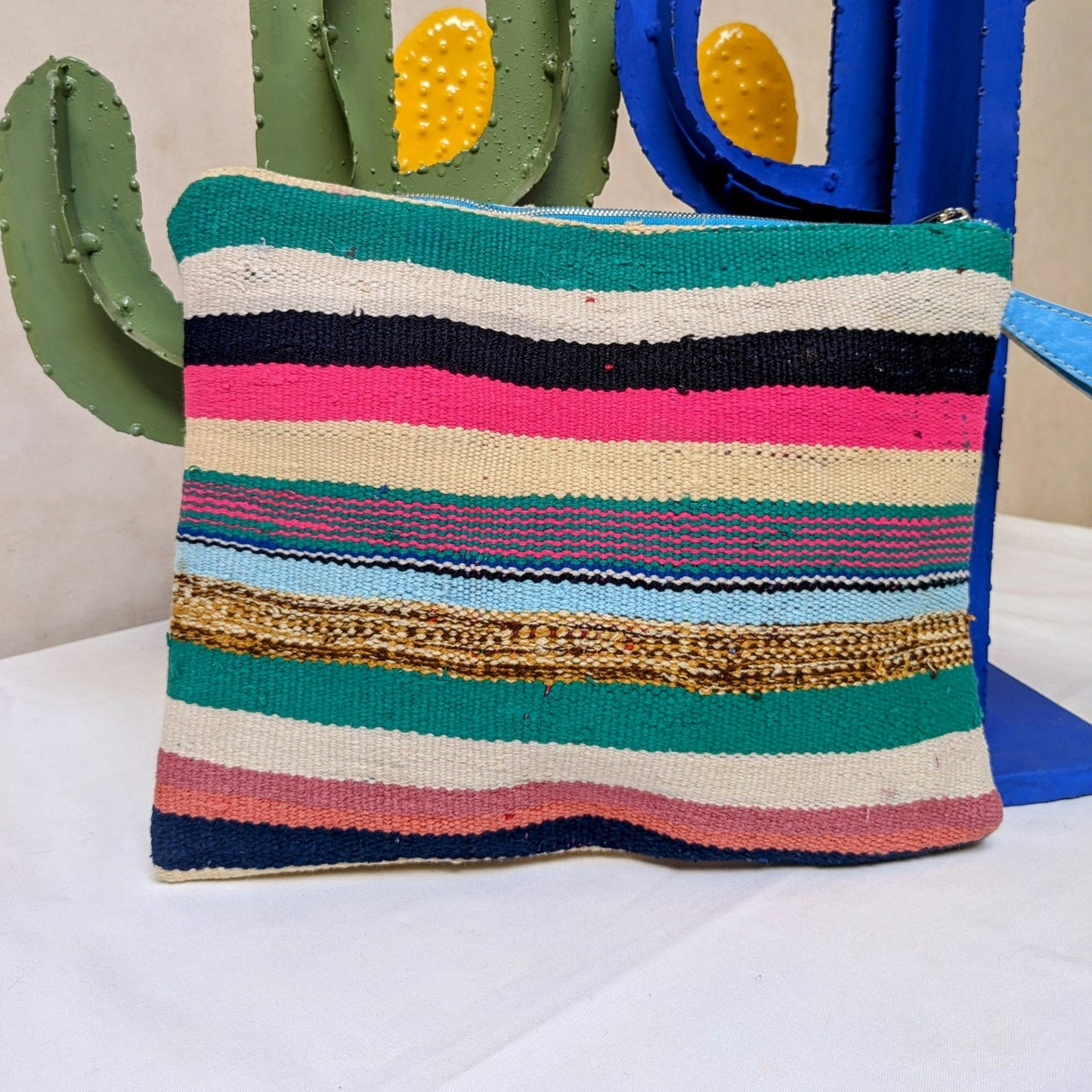 Chacha d'amour |  Maxi Pochette ou sac pochette en tissu vintage HAIK avec broderie #5