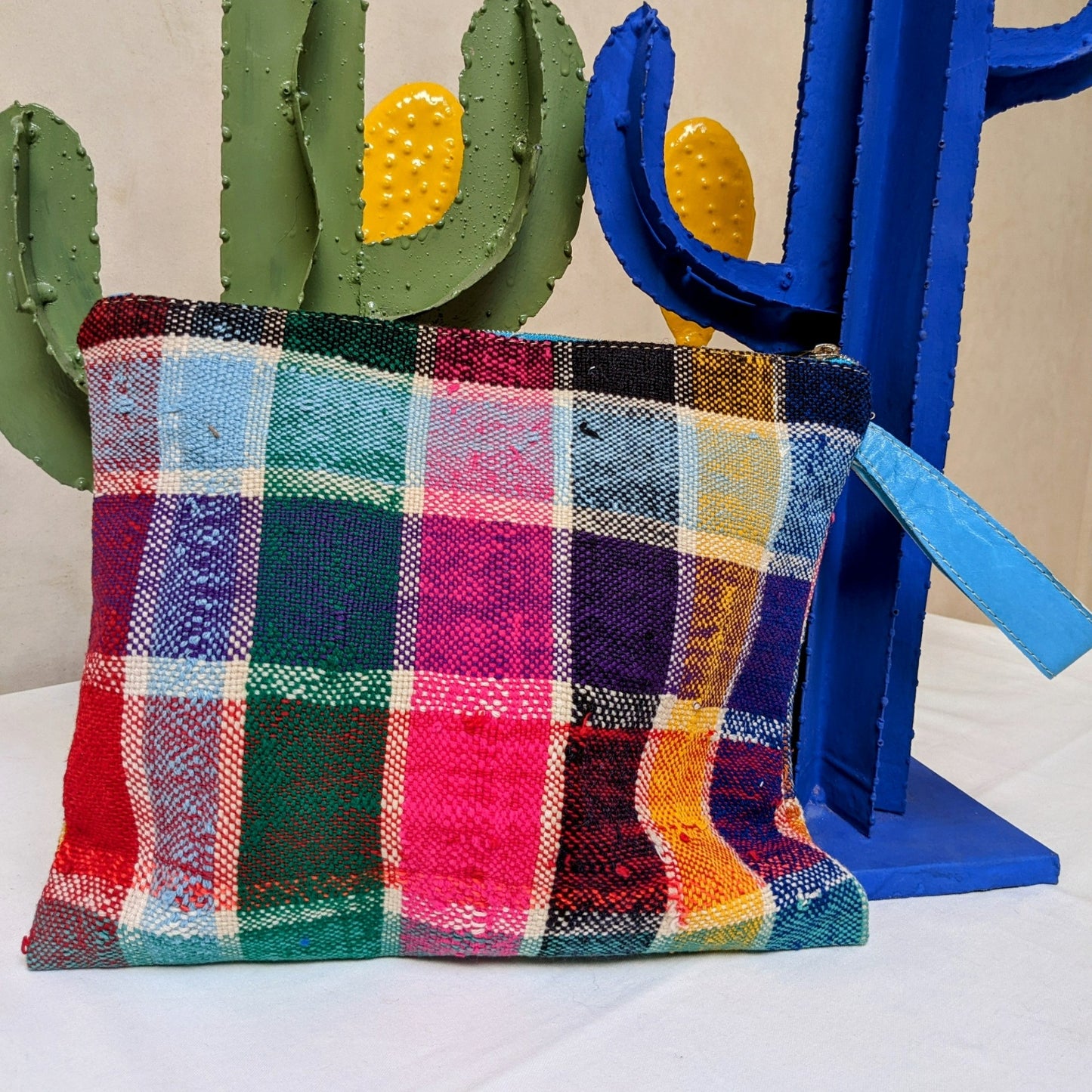 Chacha d'amour |  Maxi Pochette ou sac pochette en tissu vintage HAIK avec broderie #6