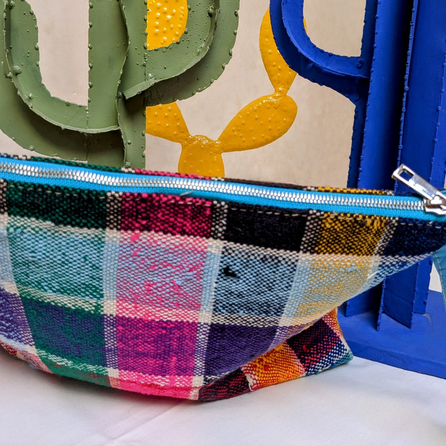 Chacha d'amour |  Maxi Pochette ou sac pochette en tissu vintage HAIK avec broderie #6