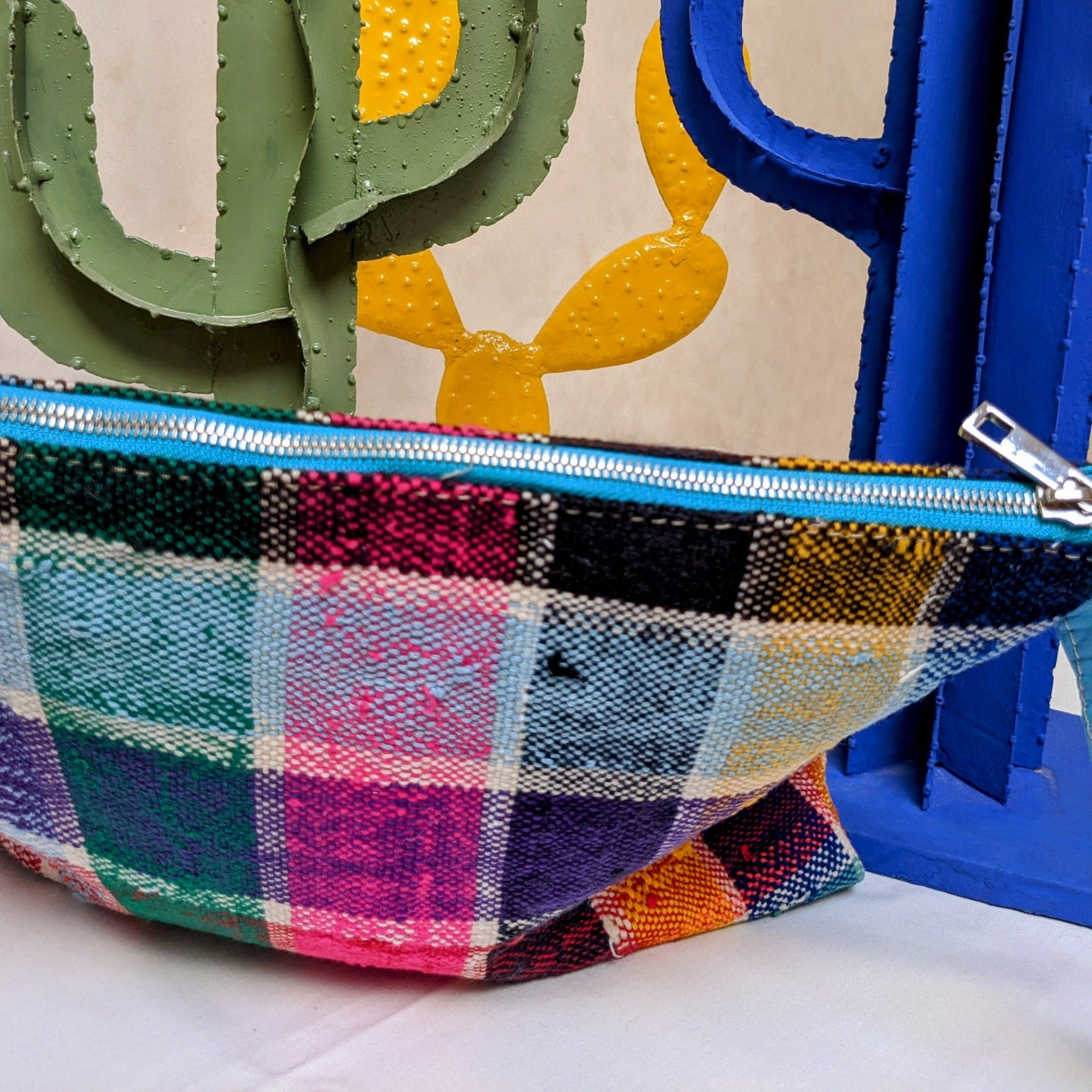 Chacha d'amour |  Maxi Pochette ou sac pochette en tissu vintage HAIK avec broderie #6