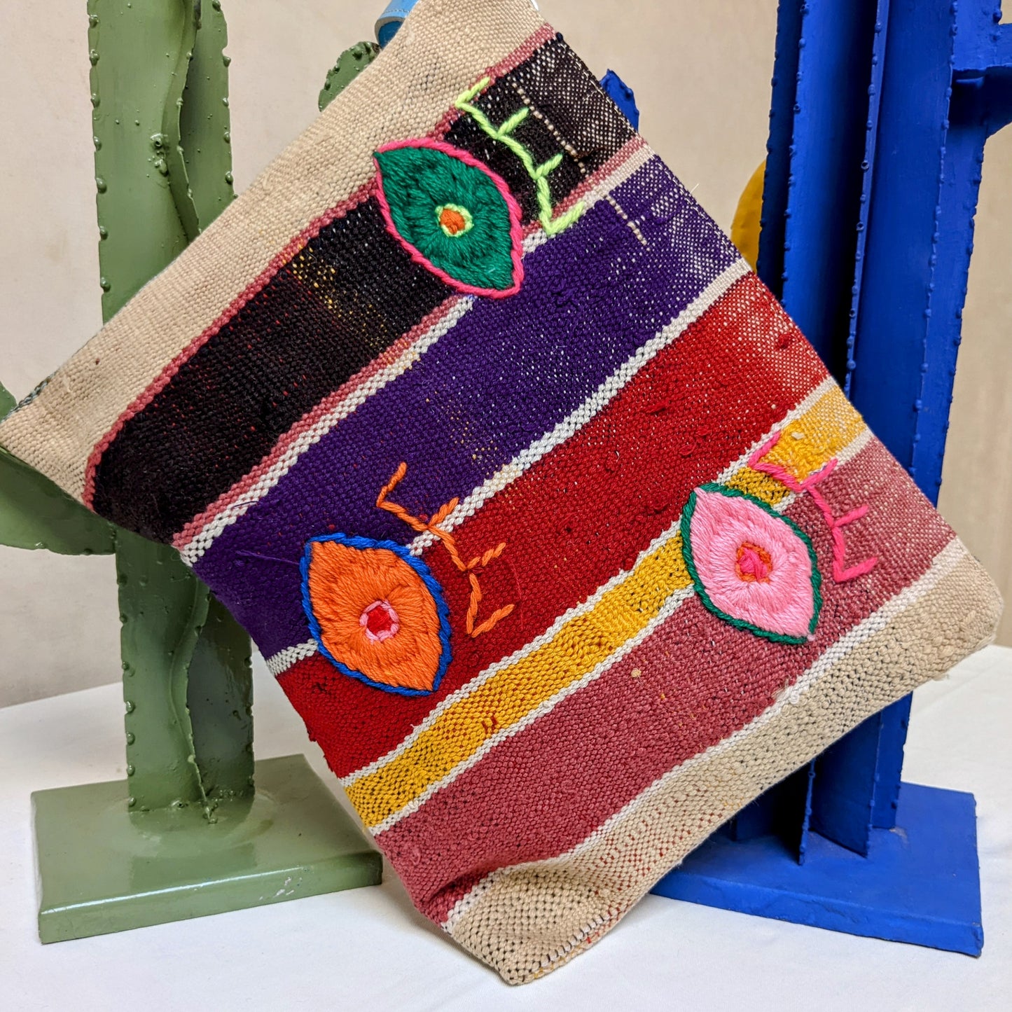 Chacha d'amour |  Maxi Pochette ou sac pochette en tissu vintage HAIK avec broderie #4