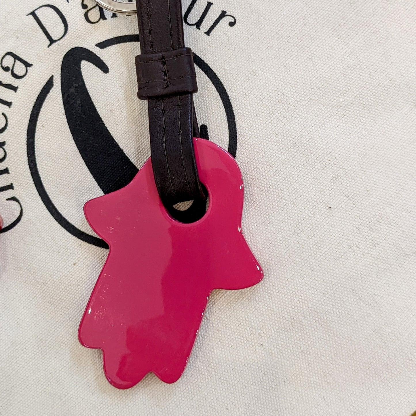 Chacha d'amour |  PORTE CLEF chance en corne laquée