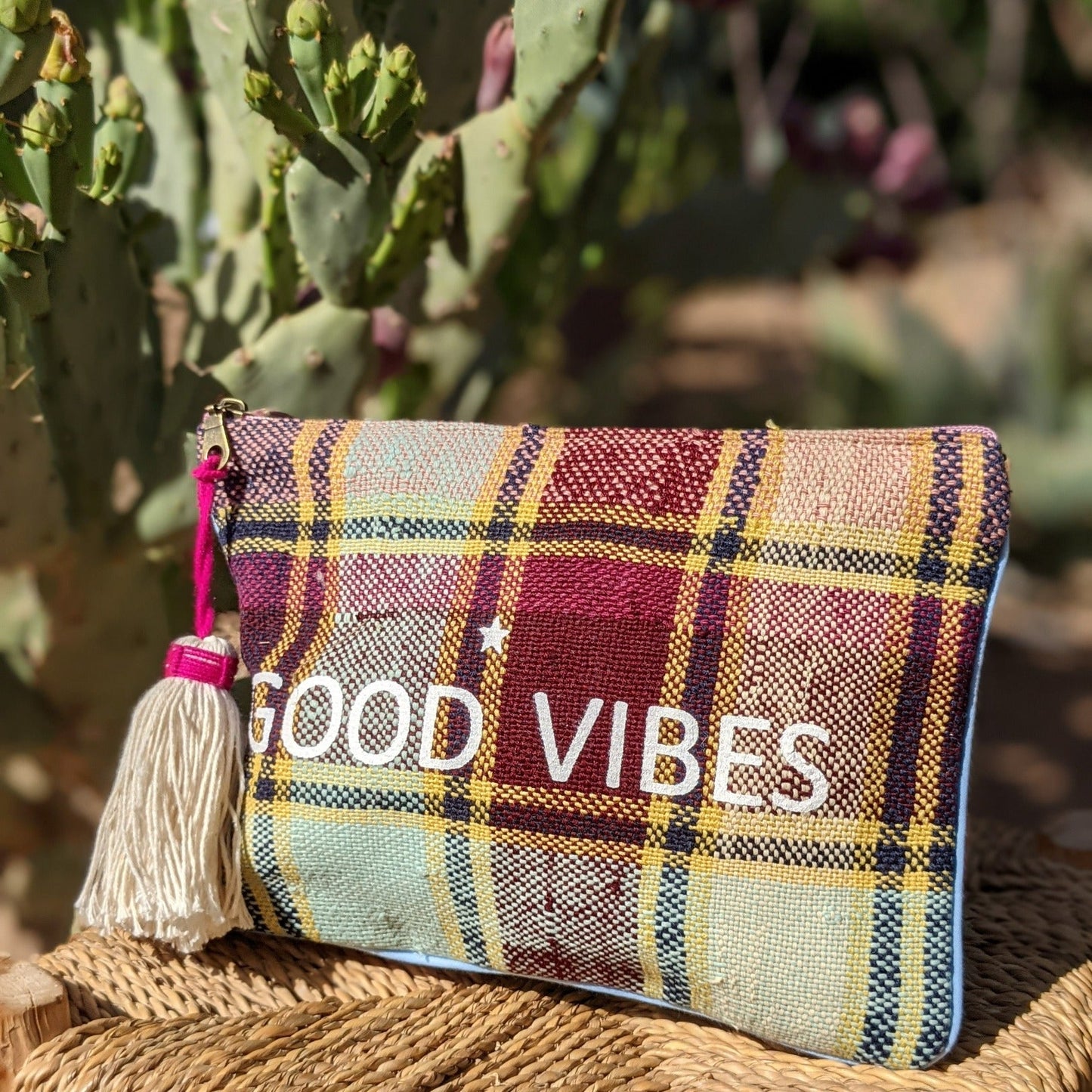 Chacha d'amour | Pochette femme ou sac pochette GOOD VIBES avec tissu HAIK N°3